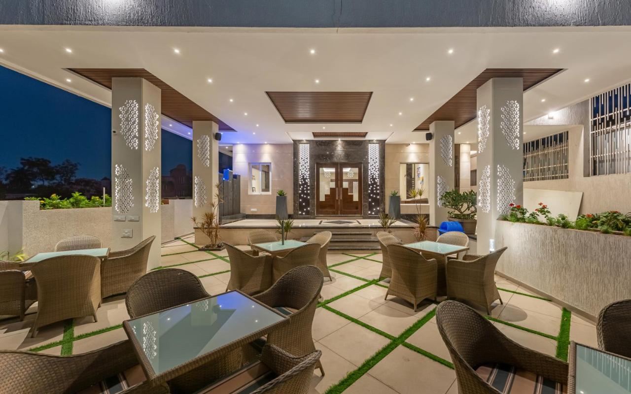 Grand Regal Hotel Chandoli Bagian luar foto