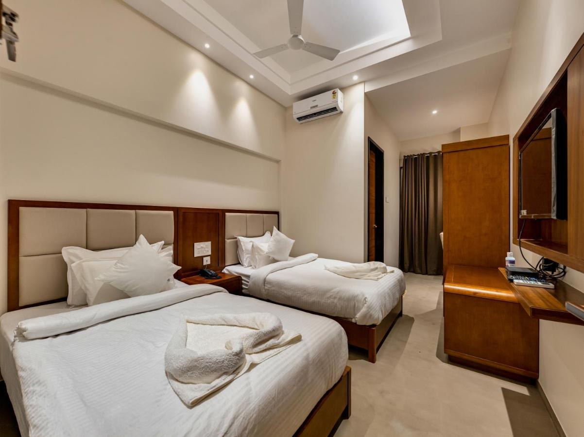Grand Regal Hotel Chandoli Bagian luar foto